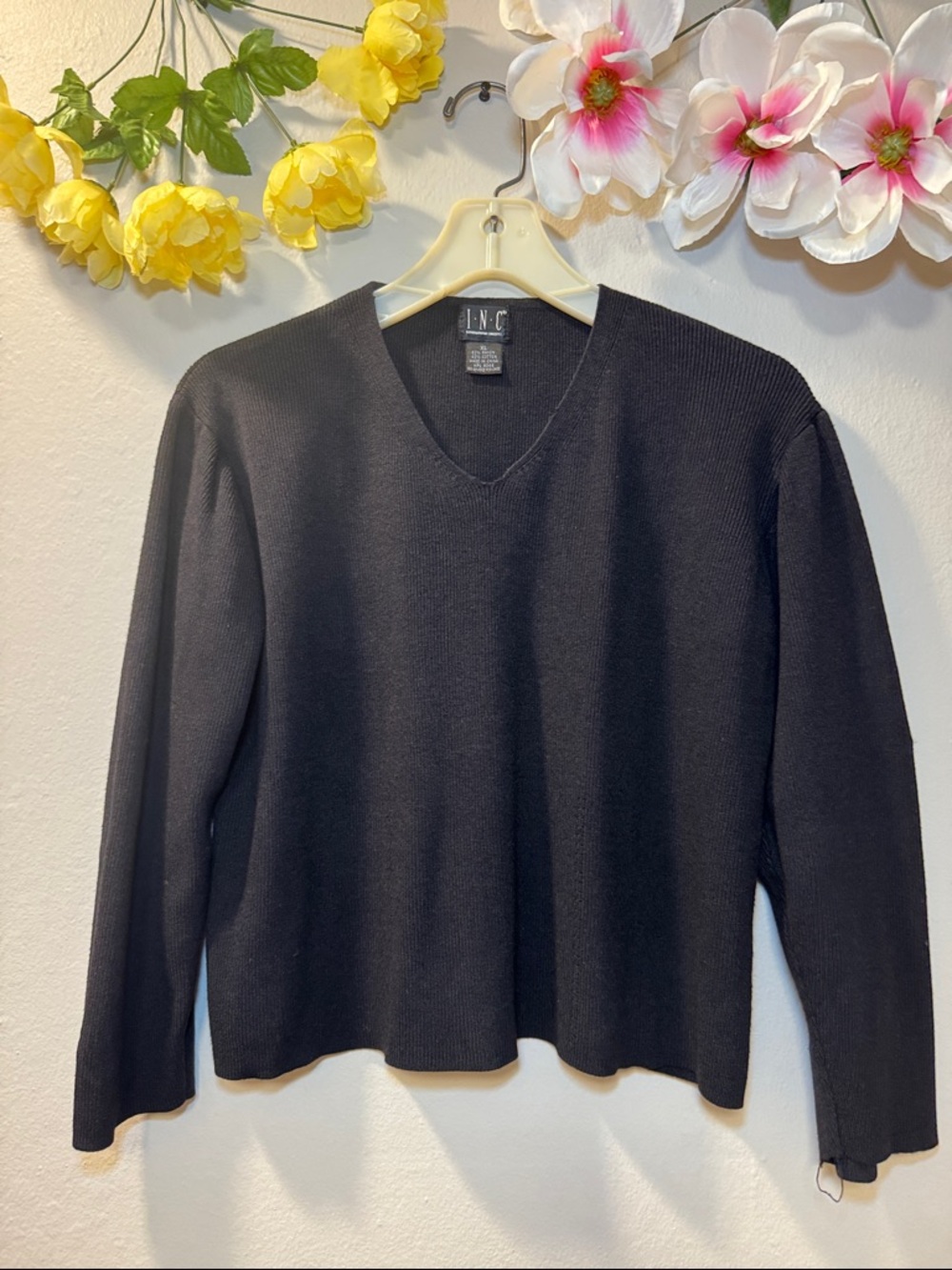 INC International Concepts Men's Black V-Neck Sweater - Classic Knit